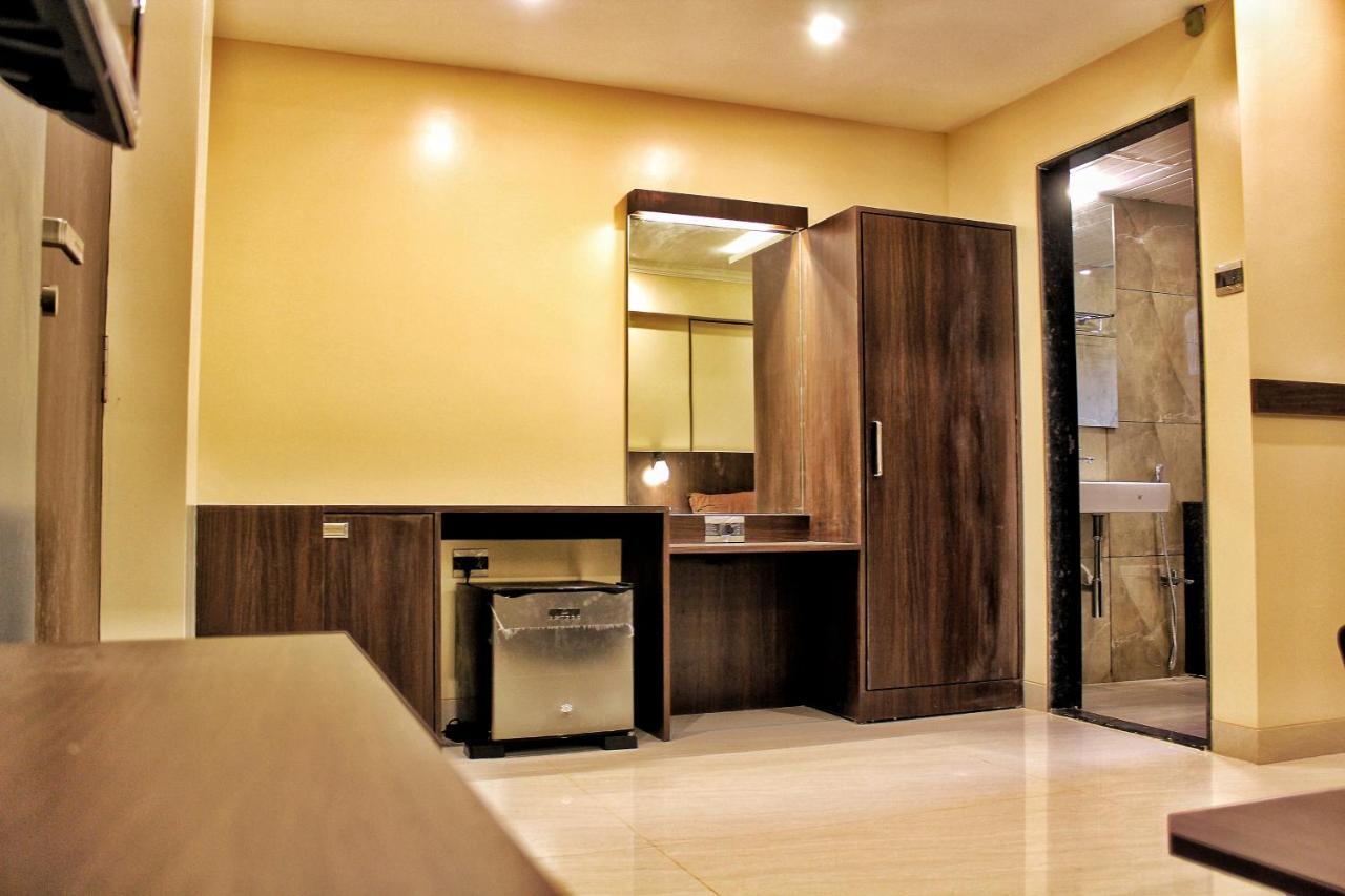 Hotel Casajuliana Siolim Esterno foto