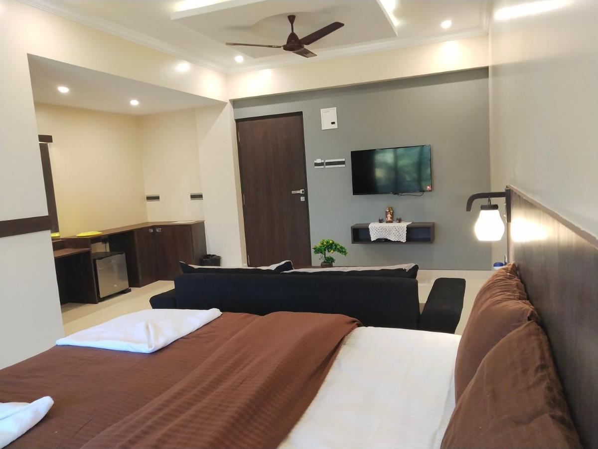 Hotel Casajuliana Siolim Esterno foto